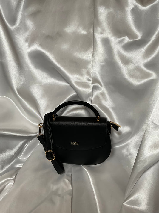 Chic Black Handbag- Coveri Collection